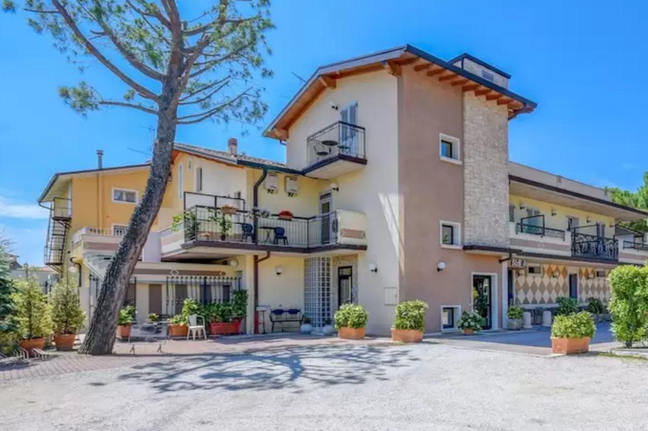 Camere America B&B Sirmione Esterno foto