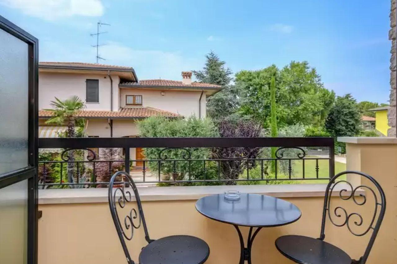 Camere America B&B Sirmione Esterno foto