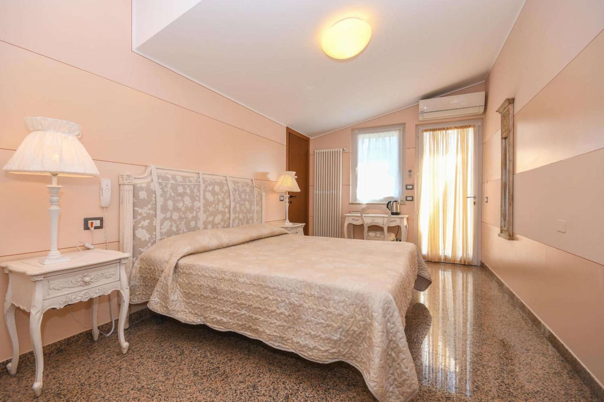 Camere America B&B Sirmione Esterno foto