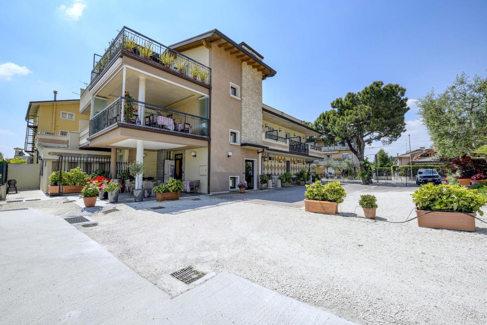 Camere America B&B Sirmione Esterno foto